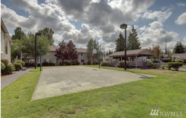 Property Photo: 1001 D204 W Casino Road WA 98204