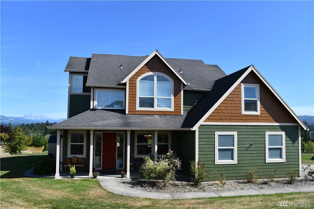 Property Photo:  220 Silver Shores Dr  WA 98645 