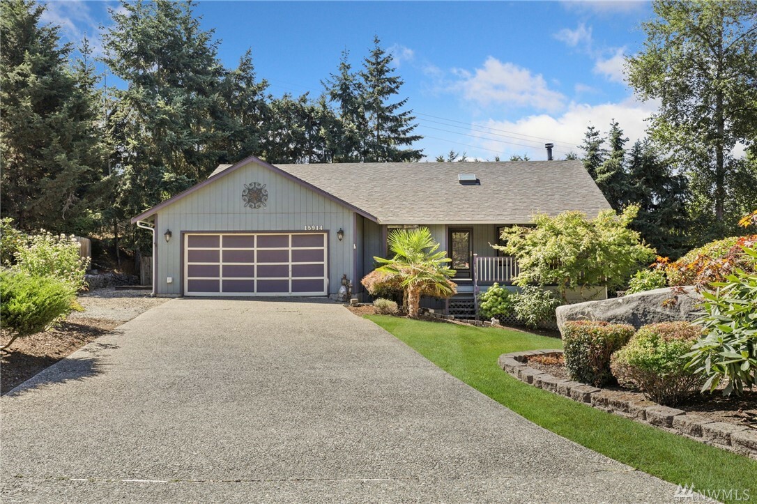 Property Photo:  15914 91st Av Ct E  WA 98375 