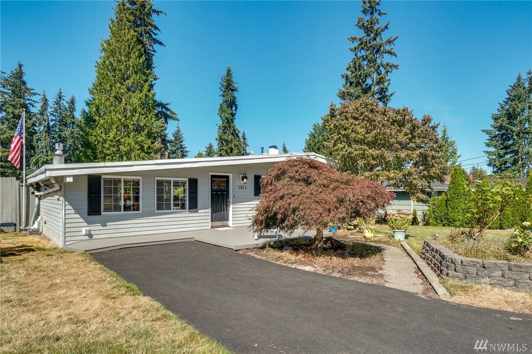 Property Photo: 1211 147th Ave SE WA 98007