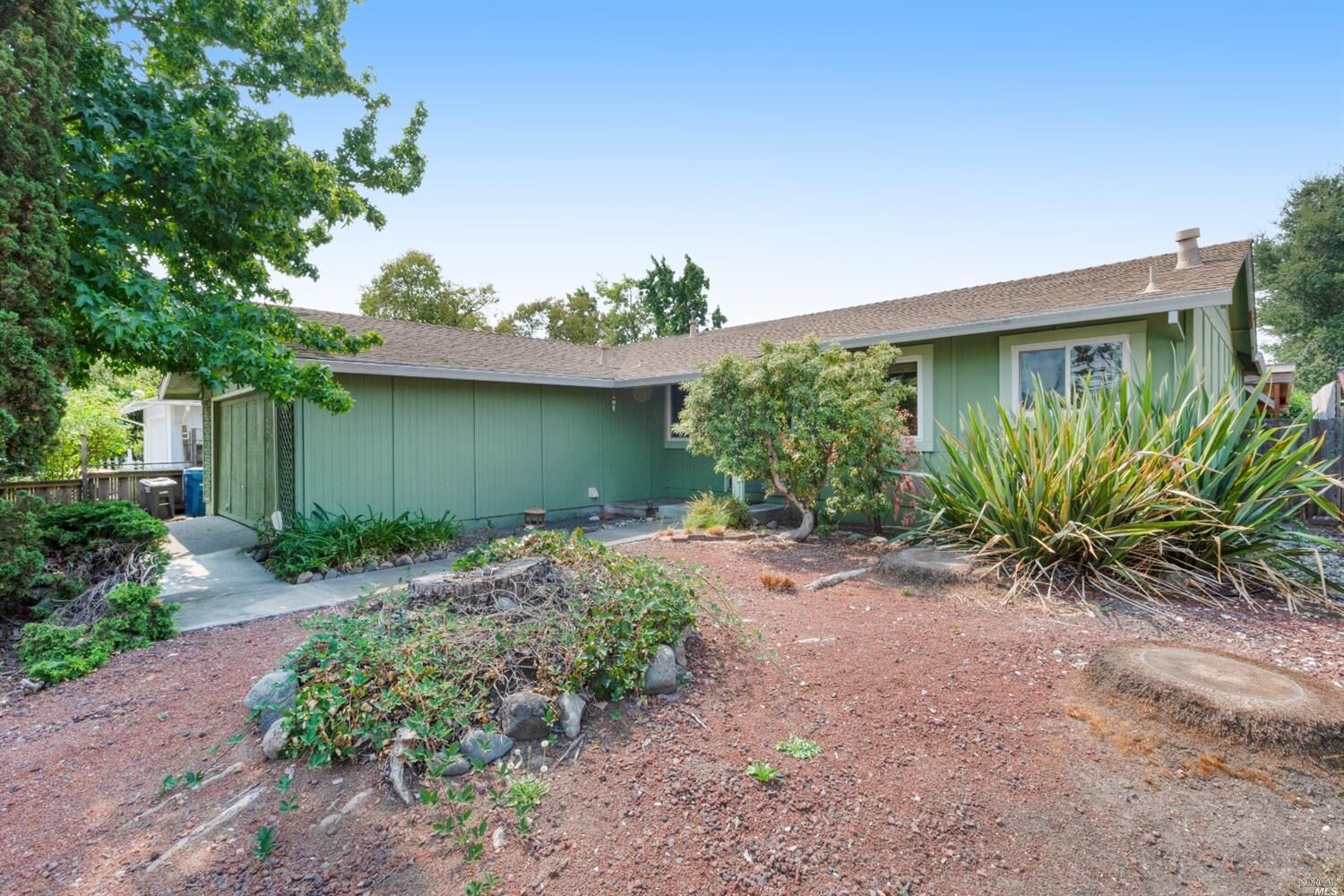 Property Photo: 1305 San Rafael Drive CA 94954