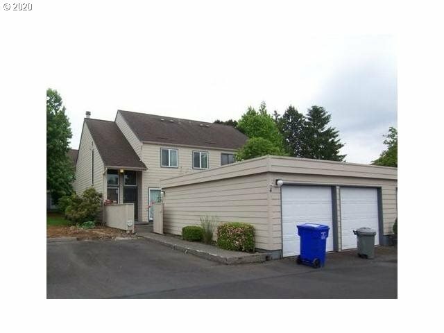 Property Photo: 110 NE Village Squire Ave 4 OR 97030