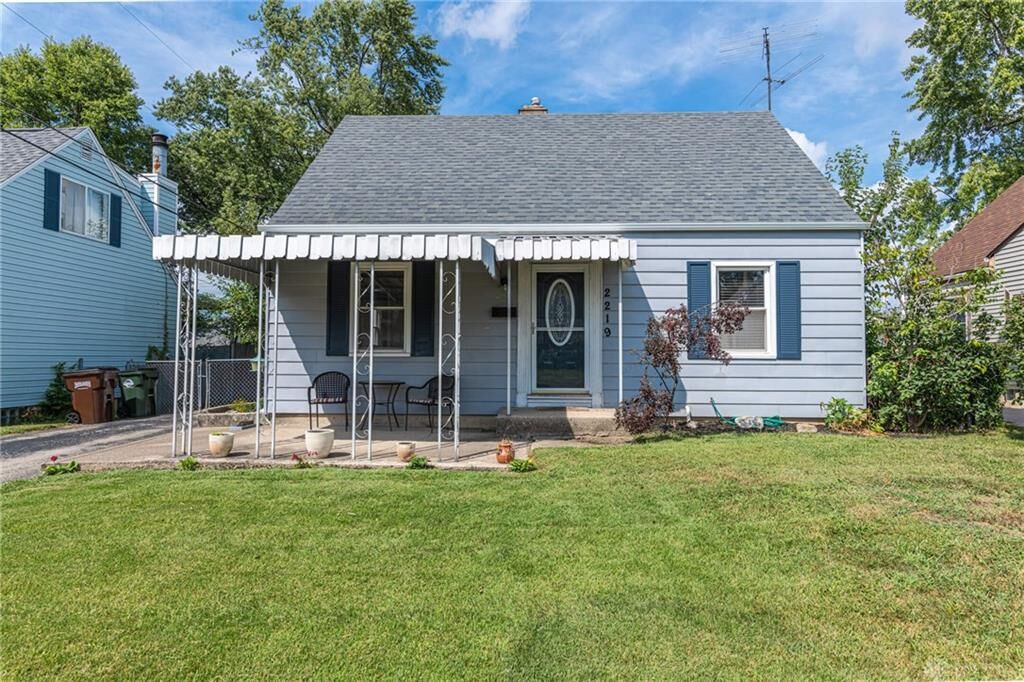 Property Photo: 2219 Farmside Drive OH 45420