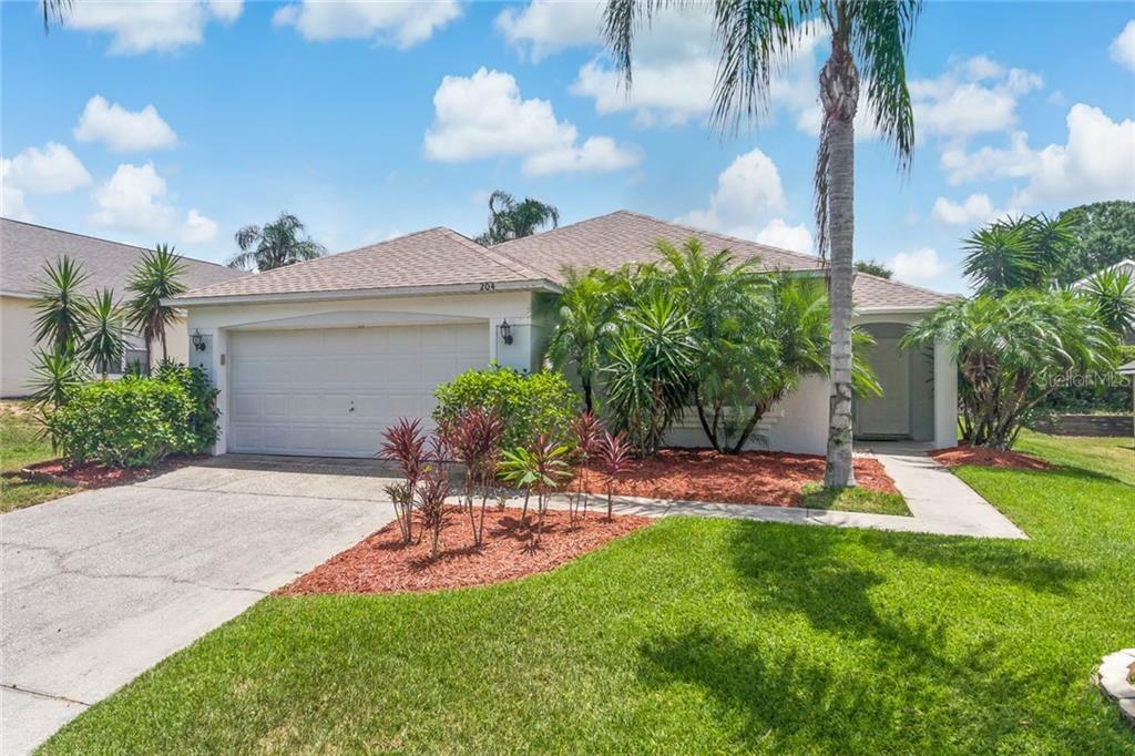 Property Photo:  204 Greeley Loop  FL 33897 