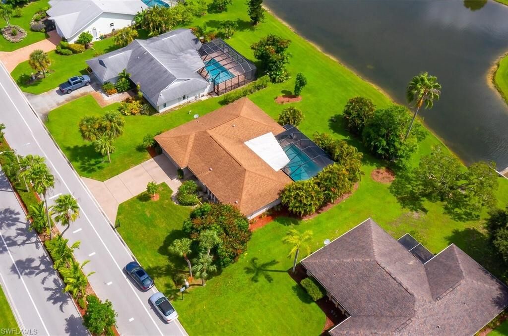 Property Photo: 455 Forest Hills Blvd FL 34113
