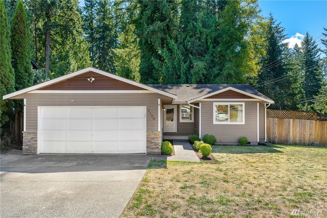 Property Photo:  5108 130th Place NE  WA 98271 