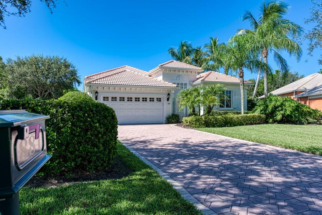 Property Photo:  881 Island Club  FL 32963 