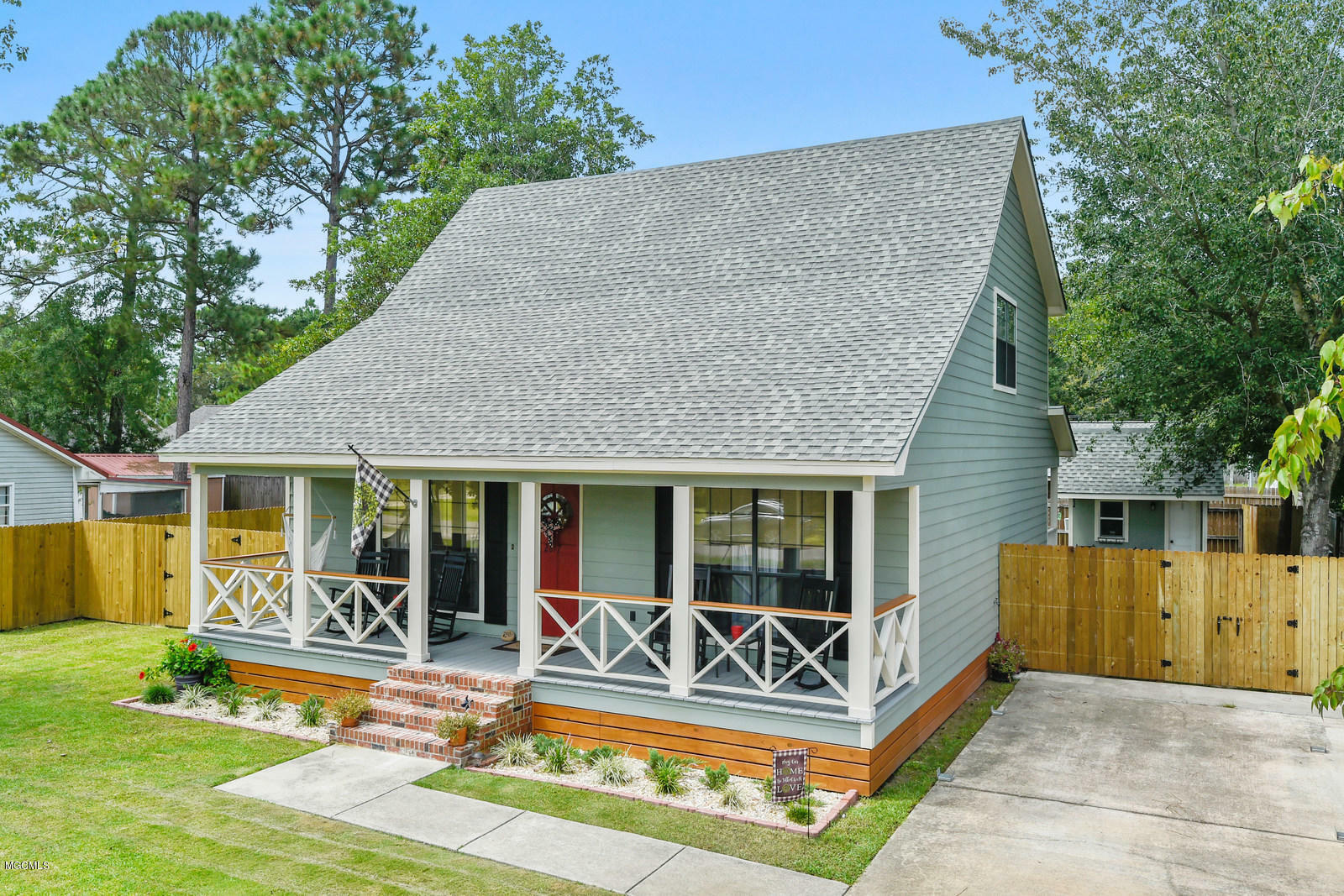 Property Photo:  2617 Tampica Road  MS 39553 