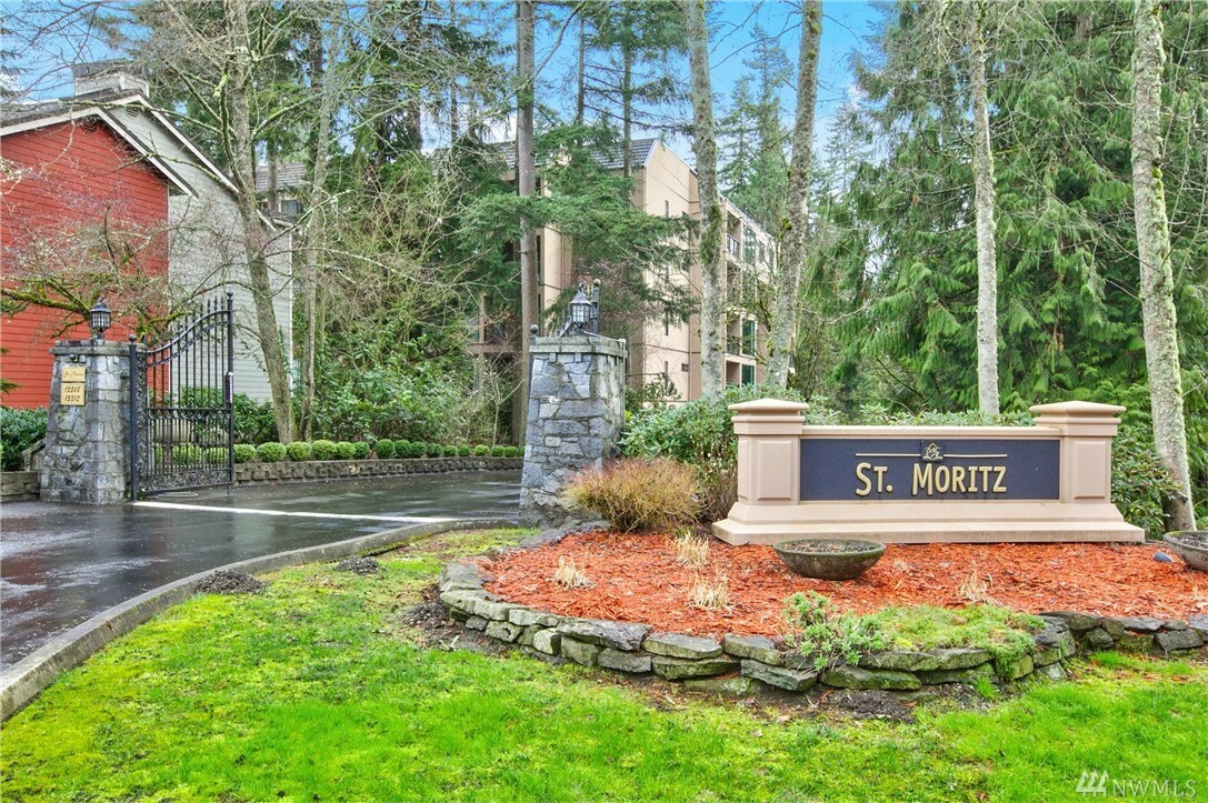 Property Photo: 15508 Country Club Dr A15 WA 98012
