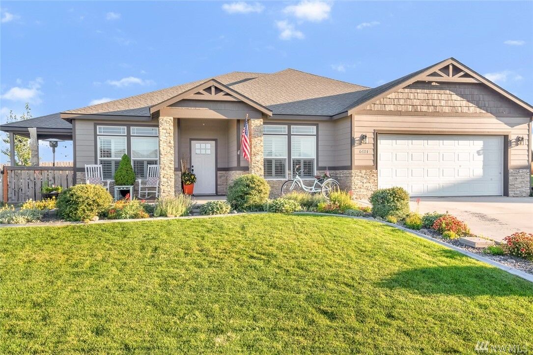 Property Photo: 6401 Road 4 NE WA 98837