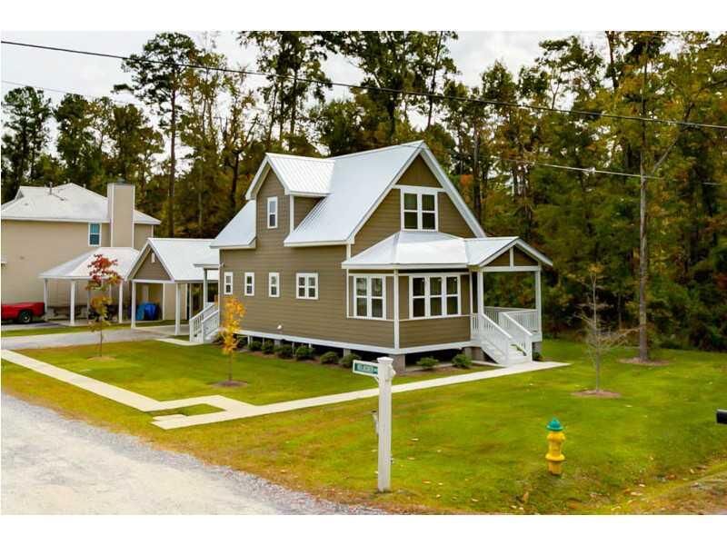 Property Photo: 801 Coffee Street LA 70448