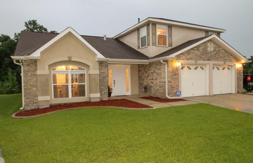 Property Photo:  2547 Sandpiper Circle  LA 70072 