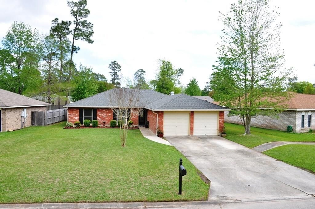 Property Photo:  250 Whisperwood Boulevard  LA 70458 