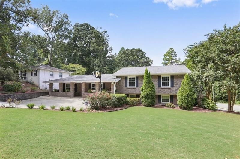 Property Photo: 2824 Frontier Trail NE GA 30341