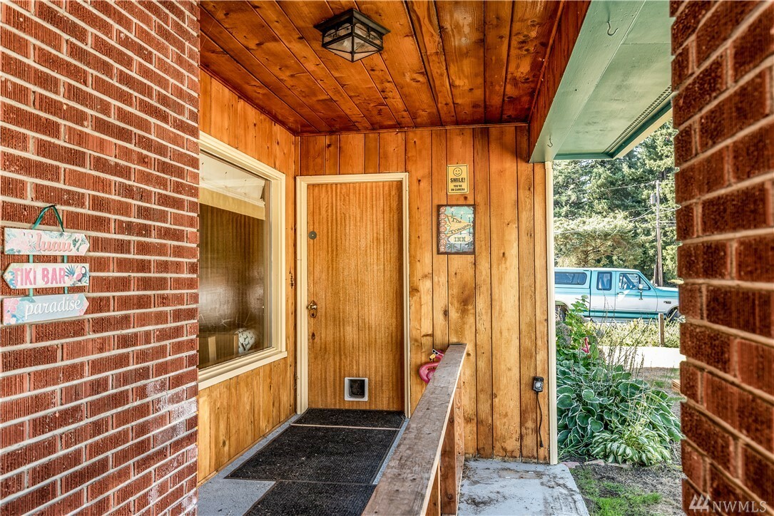 Property Photo:  21718 Sterling Dr  WA 98284 