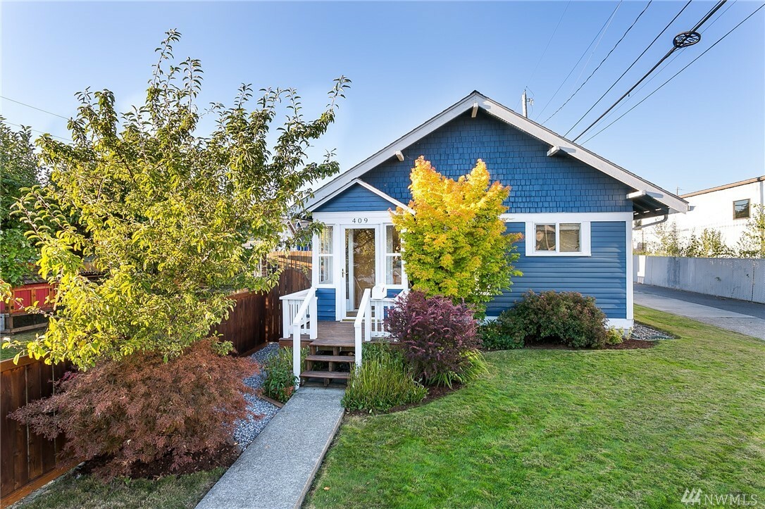 Property Photo:  409 Kentucky St  WA 98225 