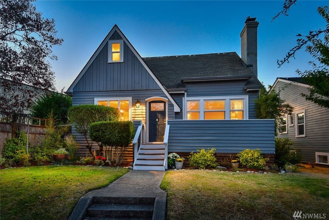 Property Photo: 7311 Keen Way N WA 98103