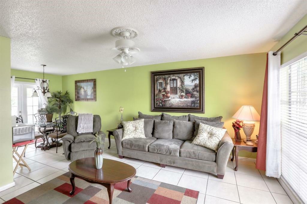 Property Photo:  10940 Brightside Drive  FL 33624 