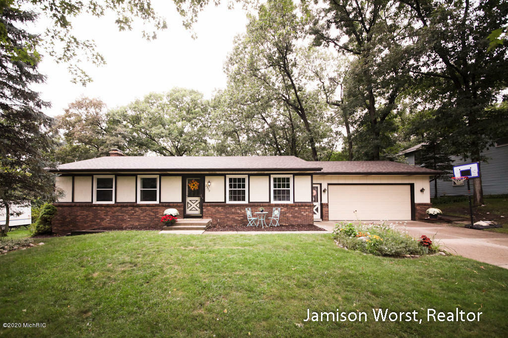 2339 Elderwood Drive NW  Walker MI 49544 photo