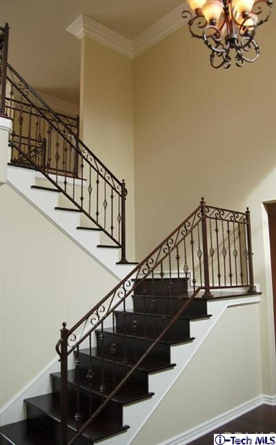 Property Photo: 2079 Skyview Drive CA 91001