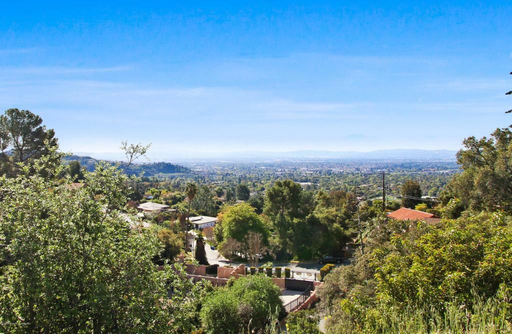 Property Photo: 621 Alta Vista Drive CA 91024