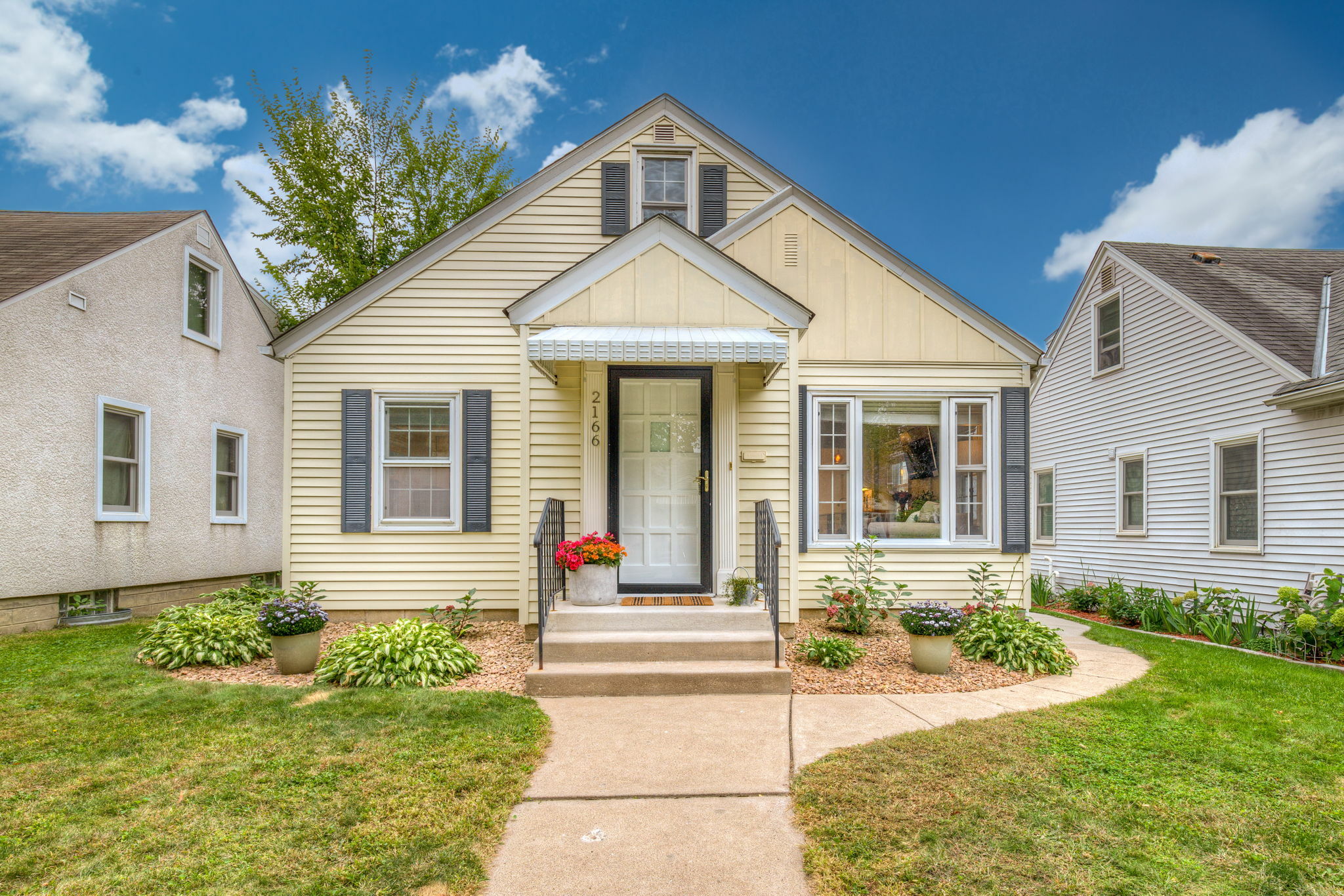 Property Photo: 2166 Pinehurst Avenue MN 55116