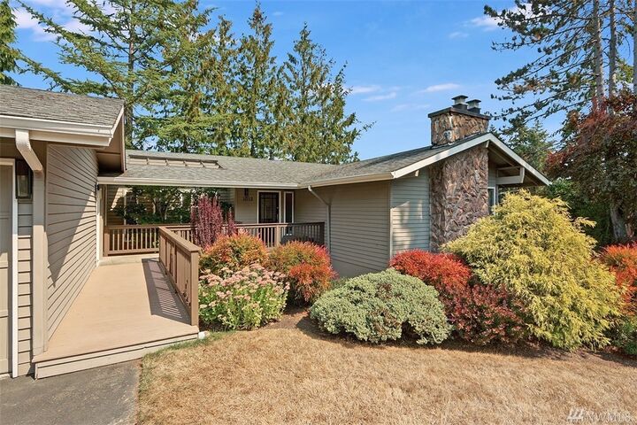 Property Photo: 1012 111th Place SE WA 98004