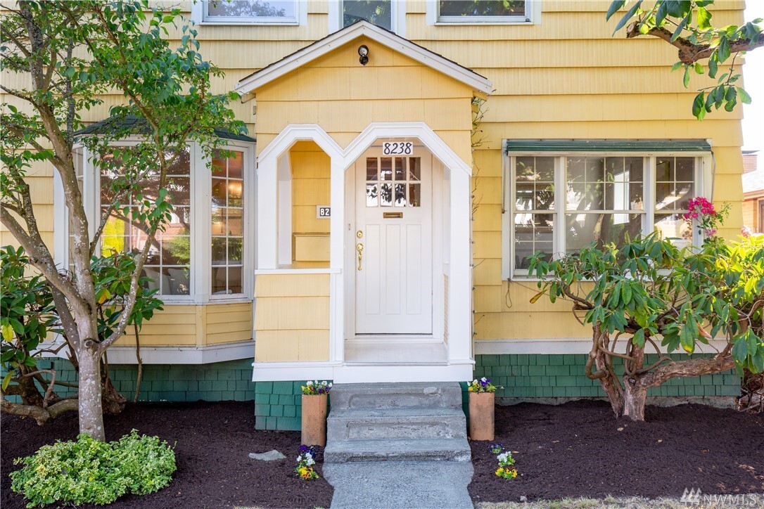 Property Photo:  8238  Ashworth Avenue N  WA 98103 