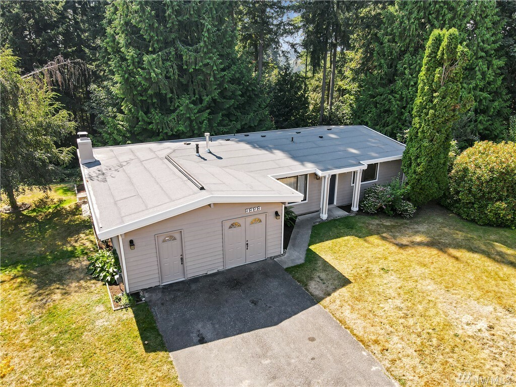 Property Photo:  3393 224th Place SW  WA 98036 