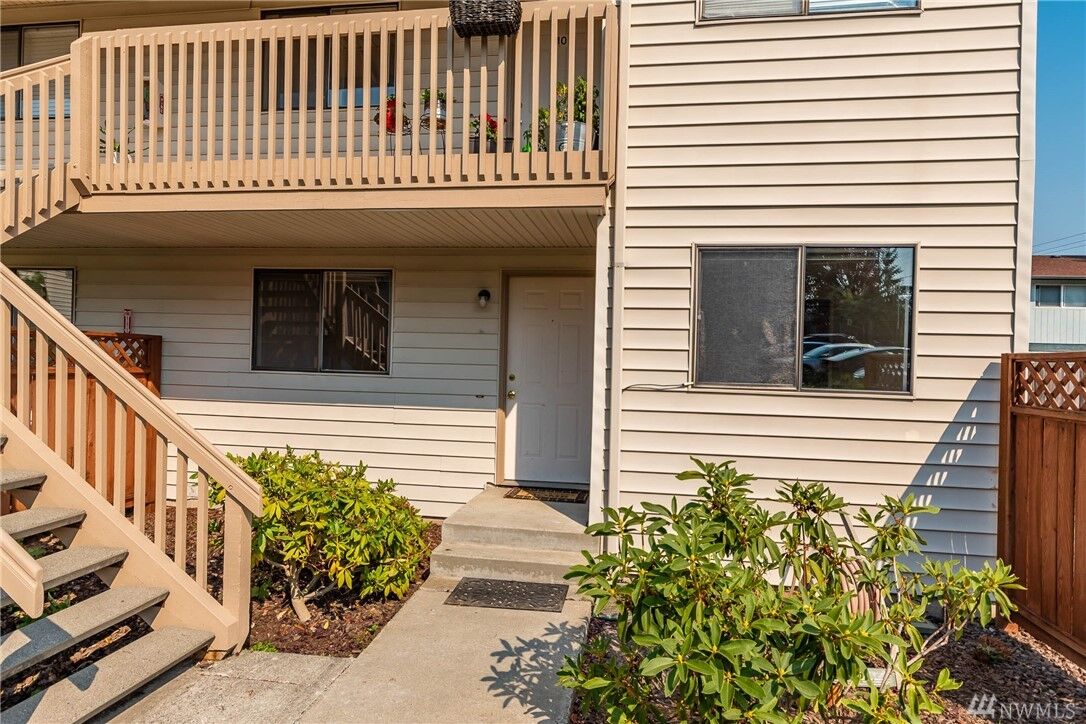 Property Photo: 325 NE Kettle Street 110 WA 98277