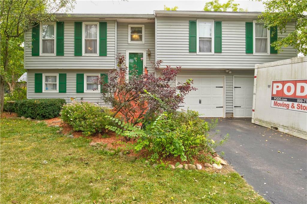 Property Photo:  409 Countess Drive  NY 14586 