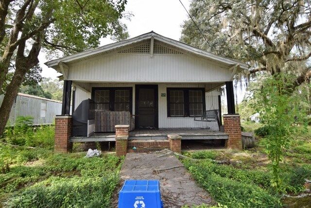 Property Photo:  525 S Marvin Street  FL 32344-2521 