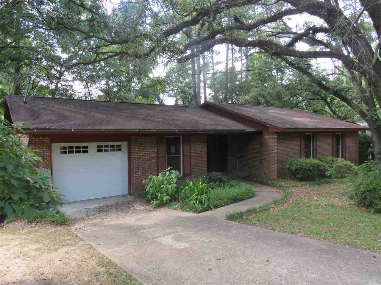 Property Photo:  2320 Kara Drive  FL 32303 