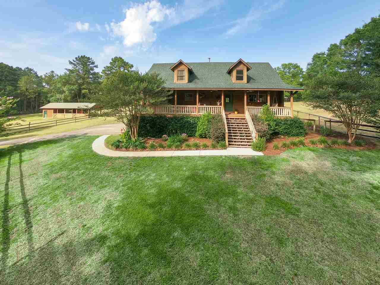 Property Photo:  370 W Horseshoe Road  FL 32317 