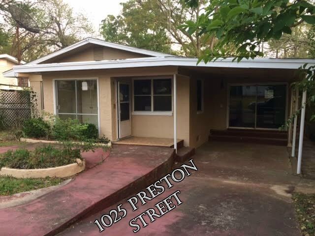 Property Photo: 1025 Preston Street FL 32304