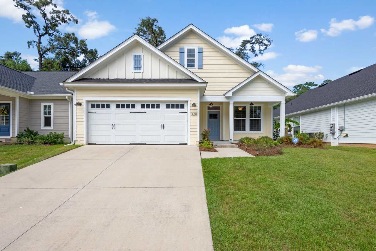 Property Photo: 328 Gathering Oaks Dr. FL 32308