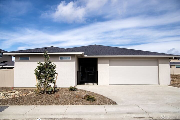 106 E Stanford Avenue  Ellensburg WA 98926 photo