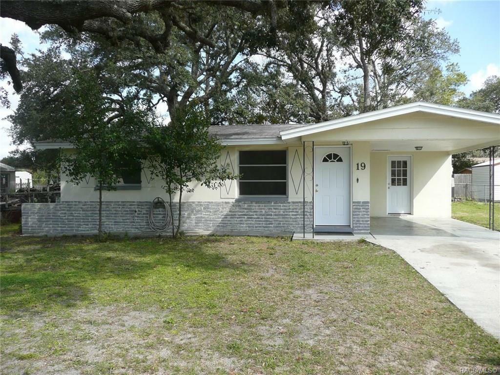 Property Photo:  19 Regina Boulevard  FL 34465 