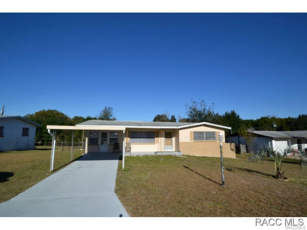 Property Photo:  12 S Monroe Street  FL 34465 