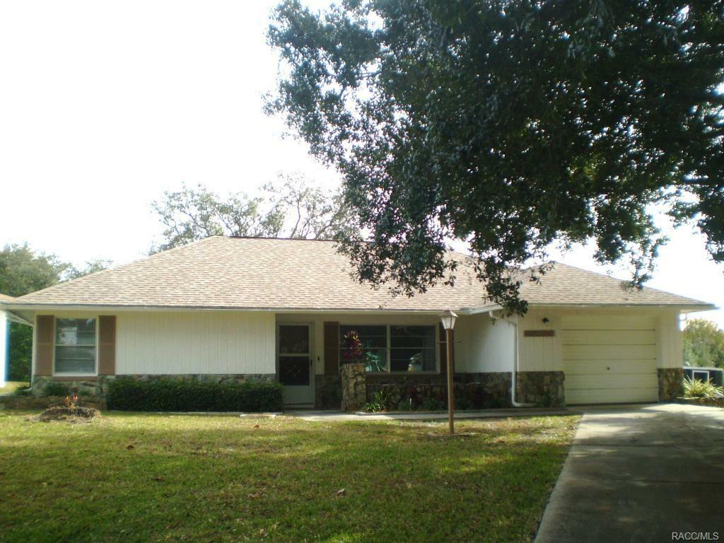 Property Photo:  41 Truman Boulevard  FL 34465 