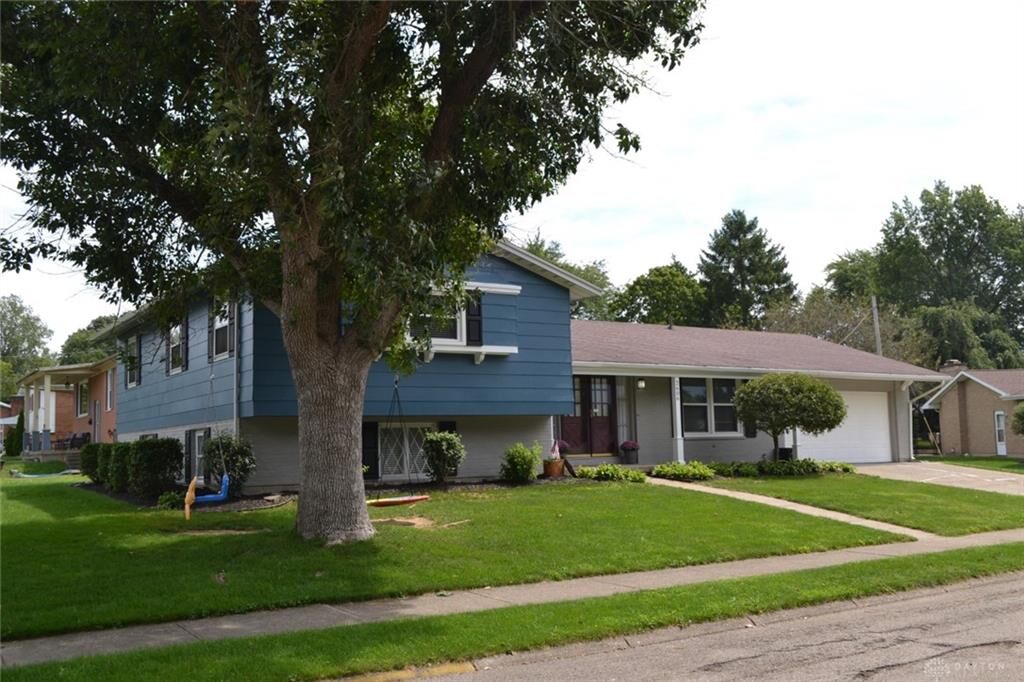 Property Photo: 2606 Carousel Drive OH 45503