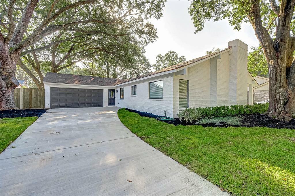 Property Photo:  2830 Durban Drive  TX 77043 