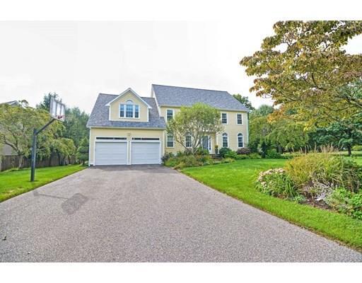 Property Photo: 10 Newport Ln MA 02052