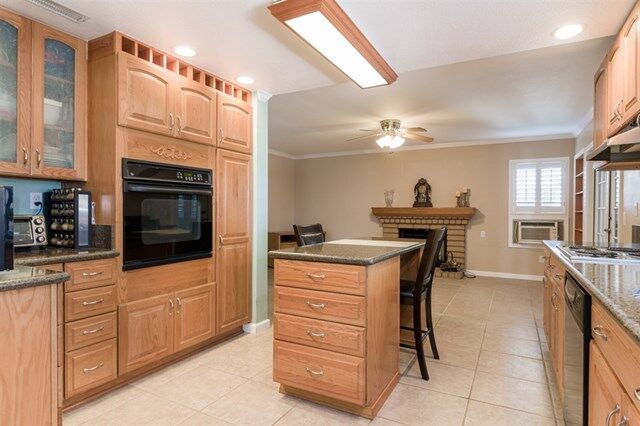 Property Photo:  958 E J St  CA 91910 