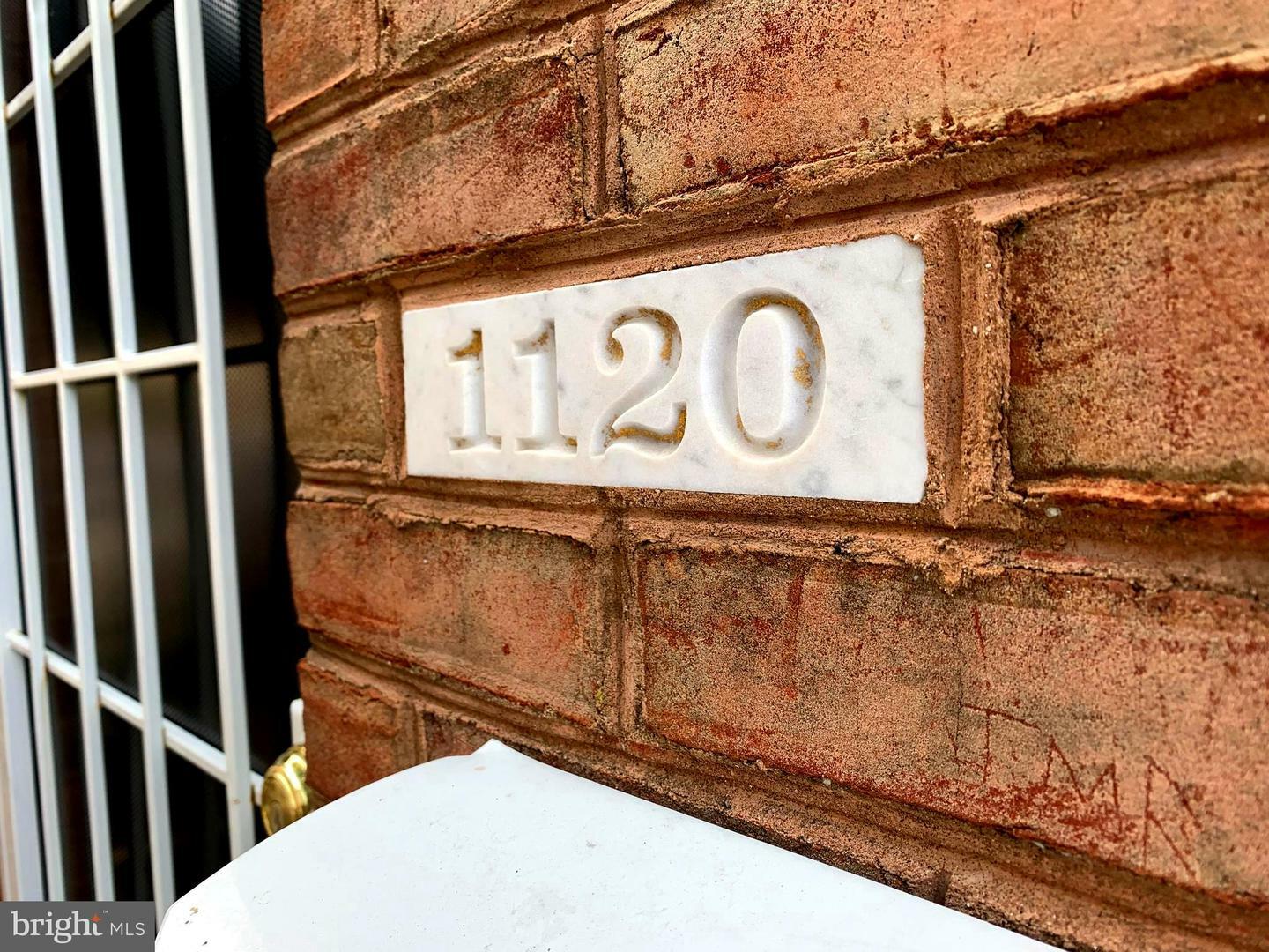 Property Photo:  1120 W Ritner Street  PA 19148 