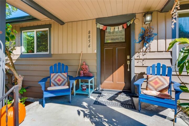 Property Photo: 8856 30th Avenue SW WA 98126
