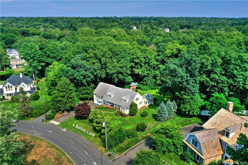 Property Photo:  4 Bolton Lane  CT 06880 