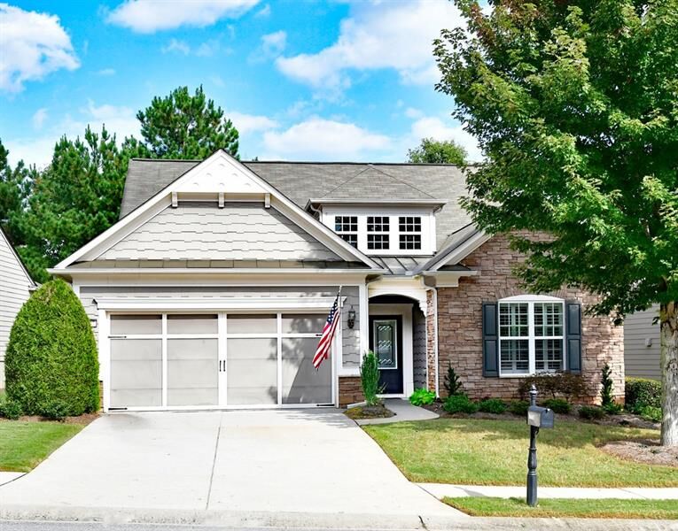 Property Photo: 6447 Autumn Crest Lane GA 30548