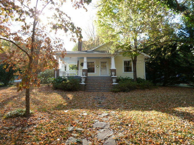 Property Photo:  2428 Maple Drive  TN 37918 