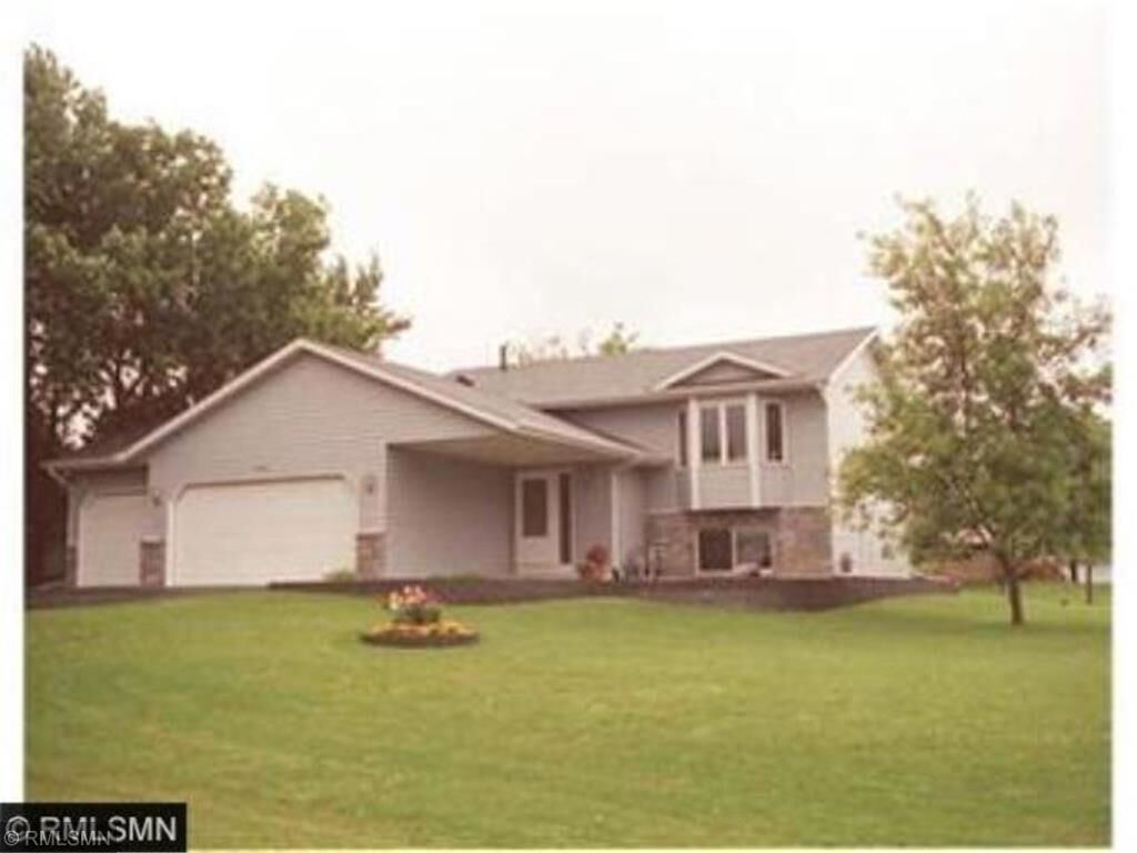 Property Photo: 16932 W Side Drive MN 55372